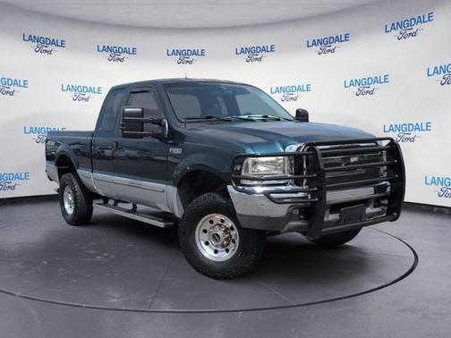 Green 1999 Ford F-250 XL