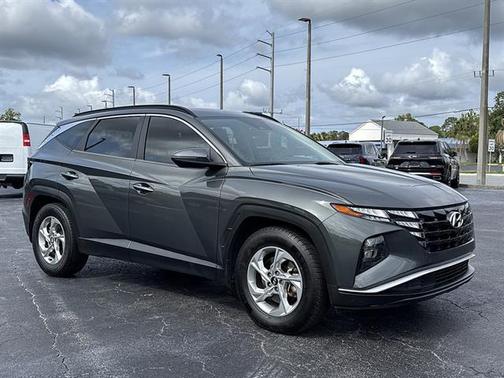 Amazon Gray 2022 Hyundai TUCSON SEL