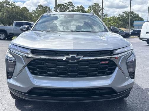 Sterling Gray Metallic 2026 Chevrolet Trax FWD 2RS