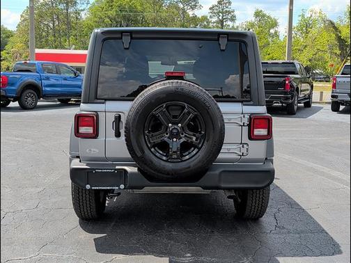 Billet Silver Metallic Clearcoat 2020 Jeep Wrangler Unlimited Sport