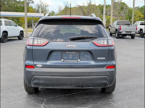 Slate Blue Pearlcoat 2020 Jeep Cherokee Latitude