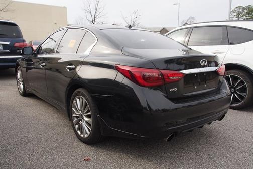 2022 INFINITI Q50 LUXE