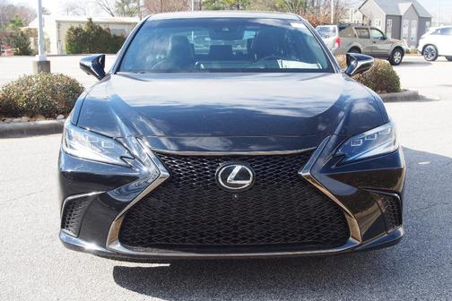 2023 Lexus ES 300h Base