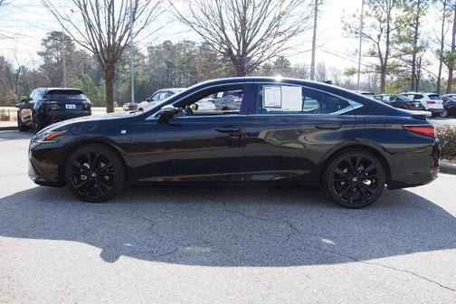 2023 Lexus ES 300h Base