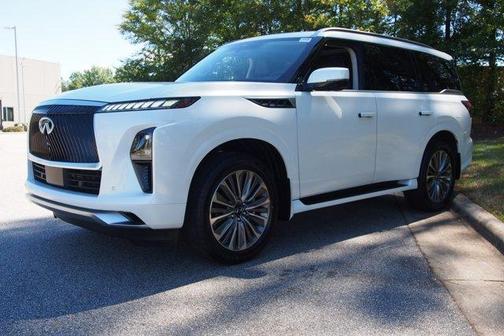 2026 INFINITI QX80 Luxe