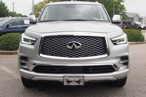2022 INFINITI QX80 LUXE