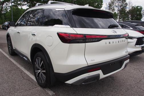Majestic White 2025 INFINITI QX60 SENSORY