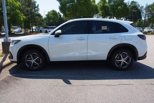 White 2023 Honda HR-V EX-L