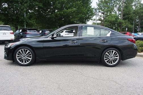 2022 INFINITI Q50 LUXE