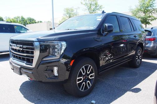 Onyx Black 2023 GMC Yukon AT4