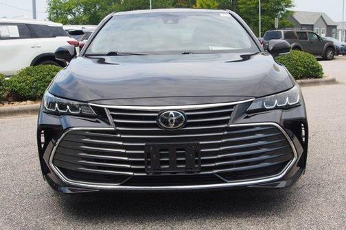 Amber 2019 Toyota Avalon XLE