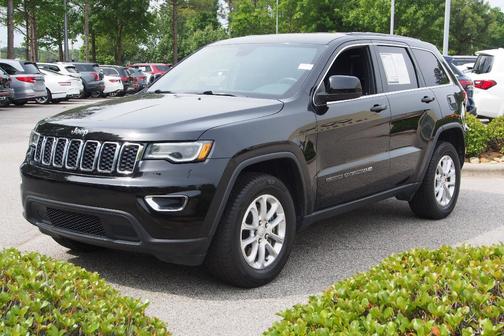Diamond Black 2022 Jeep Grand Cherokee WK Laredo