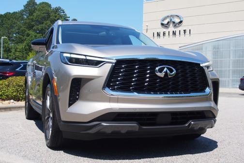 2022 INFINITI QX60 LUXE