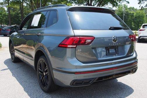 Platinum Gray Metallic 2022 Volkswagen Tiguan 2.0T SE R-Line Black