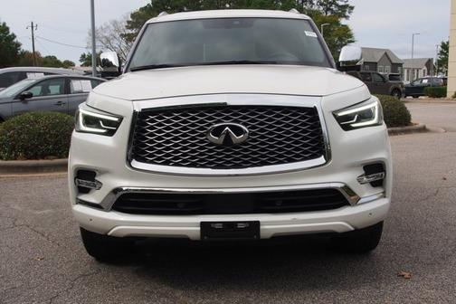 2023 INFINITI QX80 SENSORY