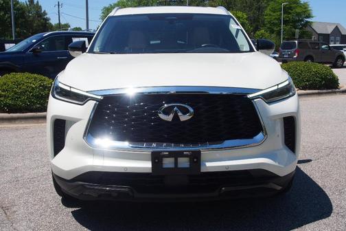 Majestic White 2023 INFINITI QX60 Luxe
