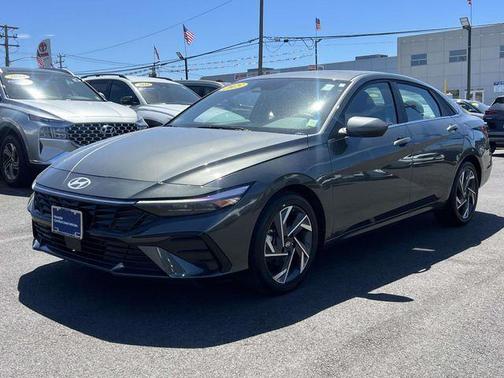 Gray 2025 Hyundai ELANTRA SEL Convenience