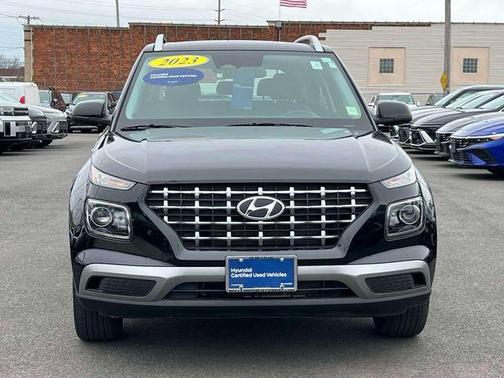 2023 Hyundai VENUE SEL