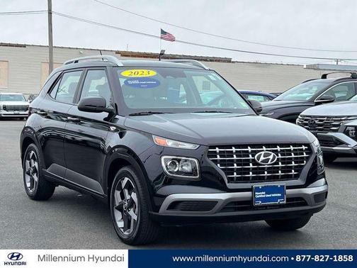 2023 Hyundai VENUE SEL