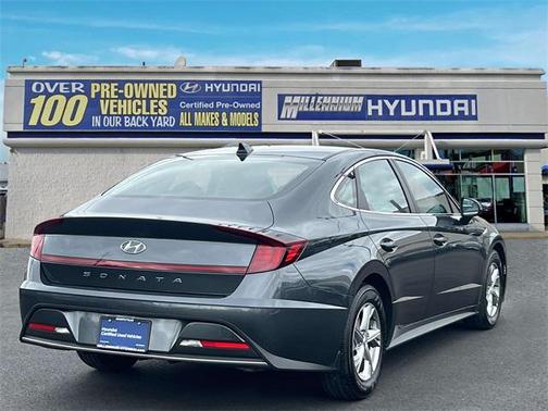2022 Hyundai SONATA SE