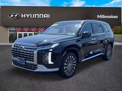 Black 2023 Hyundai PALISADE Calligraphy