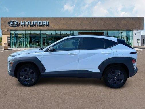 White 2027 Hyundai KONA SEL