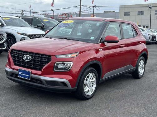 2022 Hyundai VENUE SE