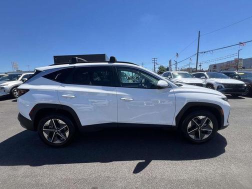 White Pearl 2026 Hyundai TUCSON SEL