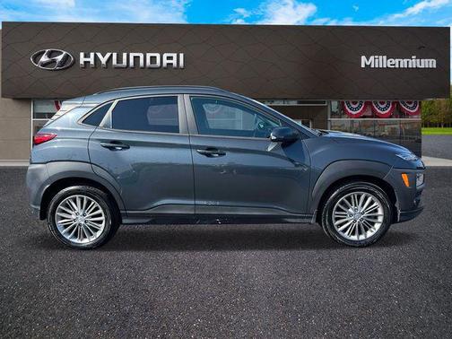 2021 Hyundai KONA SEL Plus