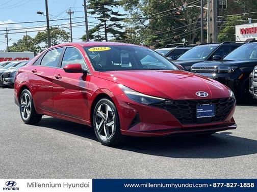 2023 Hyundai ELANTRA SEL