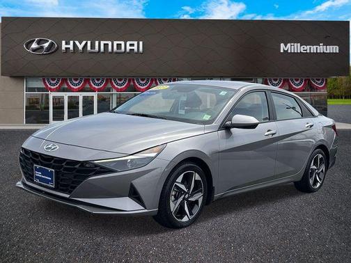 Metal 2023 Hyundai ELANTRA SEL
