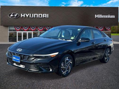 2025 Hyundai ELANTRA Limited