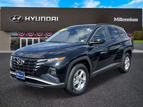 Black Pearl 2024 Hyundai TUCSON SEL