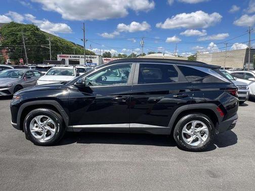 Black Pearl 2024 Hyundai TUCSON SEL
