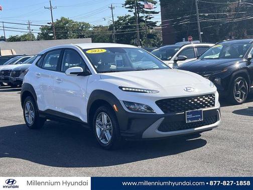 Lunar 2023 Hyundai KONA SE
