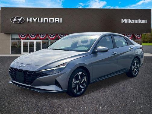 Metal 2023 Hyundai ELANTRA SEL