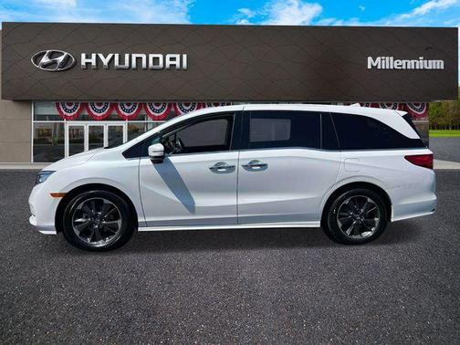Platinum White Pearl 2023 Honda Odyssey Elite