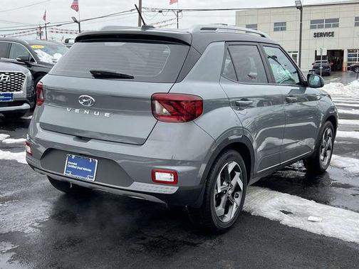 2023 Hyundai VENUE Limited
