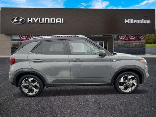 2023 Hyundai VENUE Limited