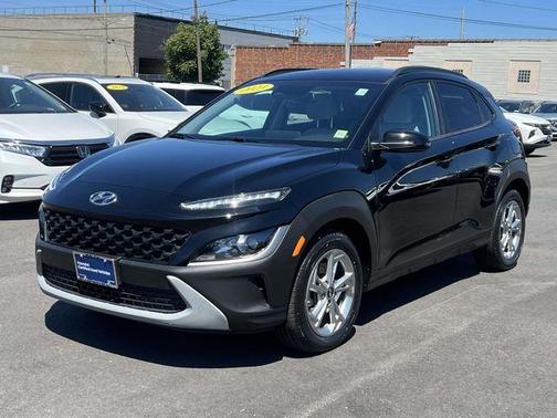 Black 2023 Hyundai KONA SEL