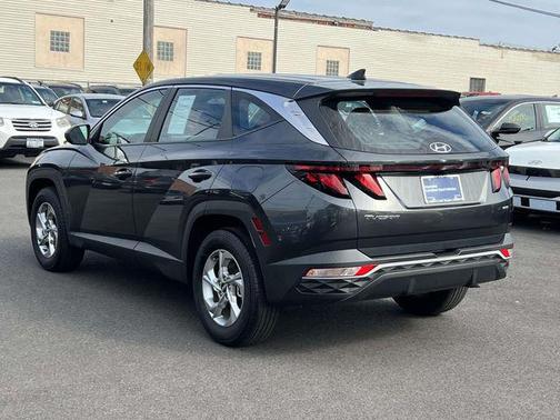 2023 Hyundai TUCSON SE