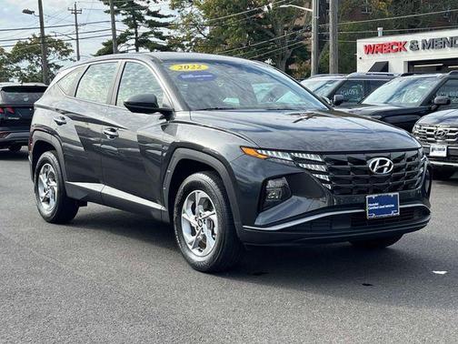 2023 Hyundai TUCSON SE