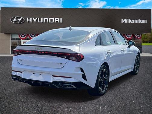 2022 Kia K5 GT-Line