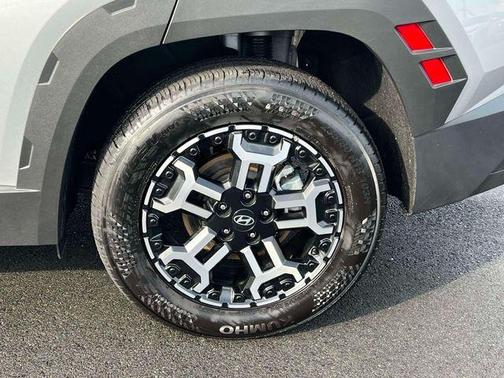 Shimmering Silver 2025 Hyundai TUCSON XRT
