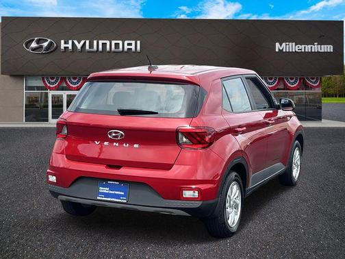 2023 Hyundai VENUE SE