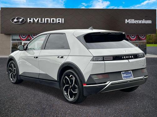 2023 Hyundai IONIQ 5 SEL