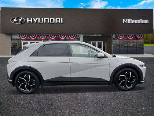 2023 Hyundai IONIQ 5 SEL