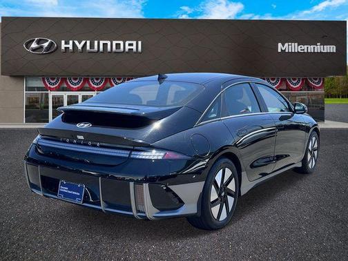 Onyx Black 2024 Hyundai IONIQ 6 SE
