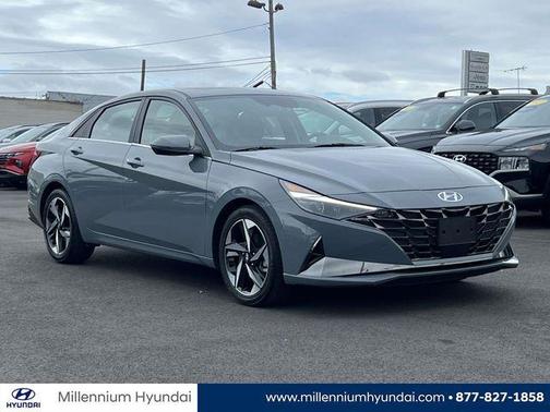 2022 Hyundai ELANTRA Limited