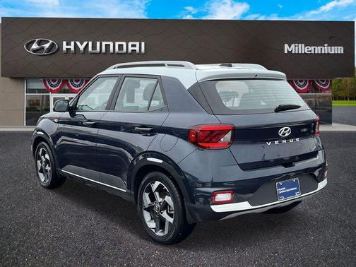 2023 Hyundai VENUE Limited